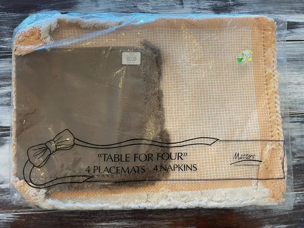 Matters Placemat and Napkin Set of 4 Vintage Orange & Brown